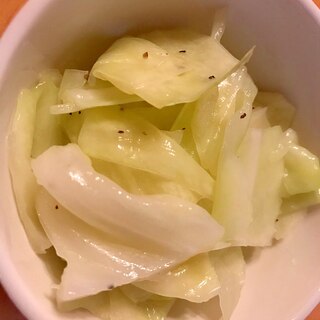 作り置きの塩キャベツ